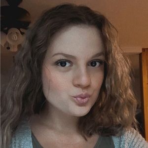 Meet your Posher, Skylar